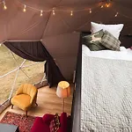 High Moor Glamping 豪华帐篷 *