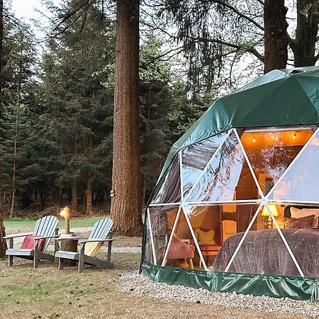 High Moor Glamping Luxe tent Jalhay