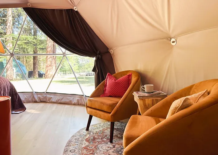 High Moor Glamping * Jalhay