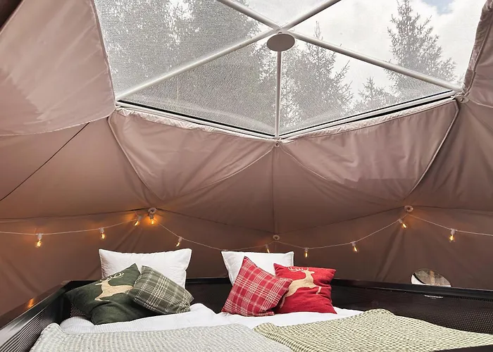 High Moor Glamping * Jalhay